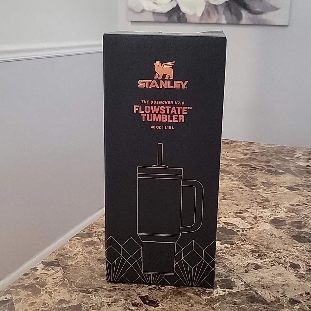 DECO COLLECTION Limited Edition Stanley Cup Flowstate Tumbler 40 oz New Release - Picture 5 of 5